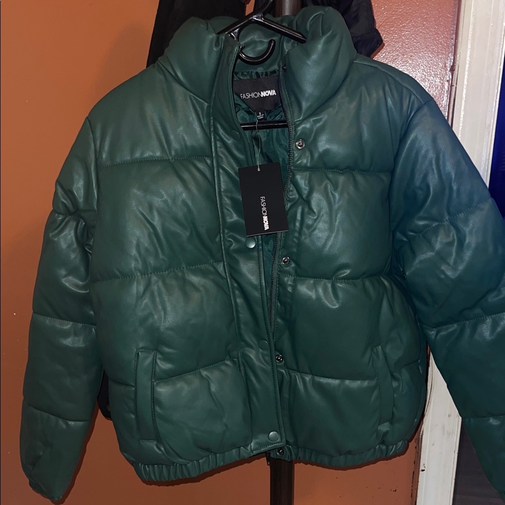 Fashion Nova women’s faux leather dark green puffer jacket